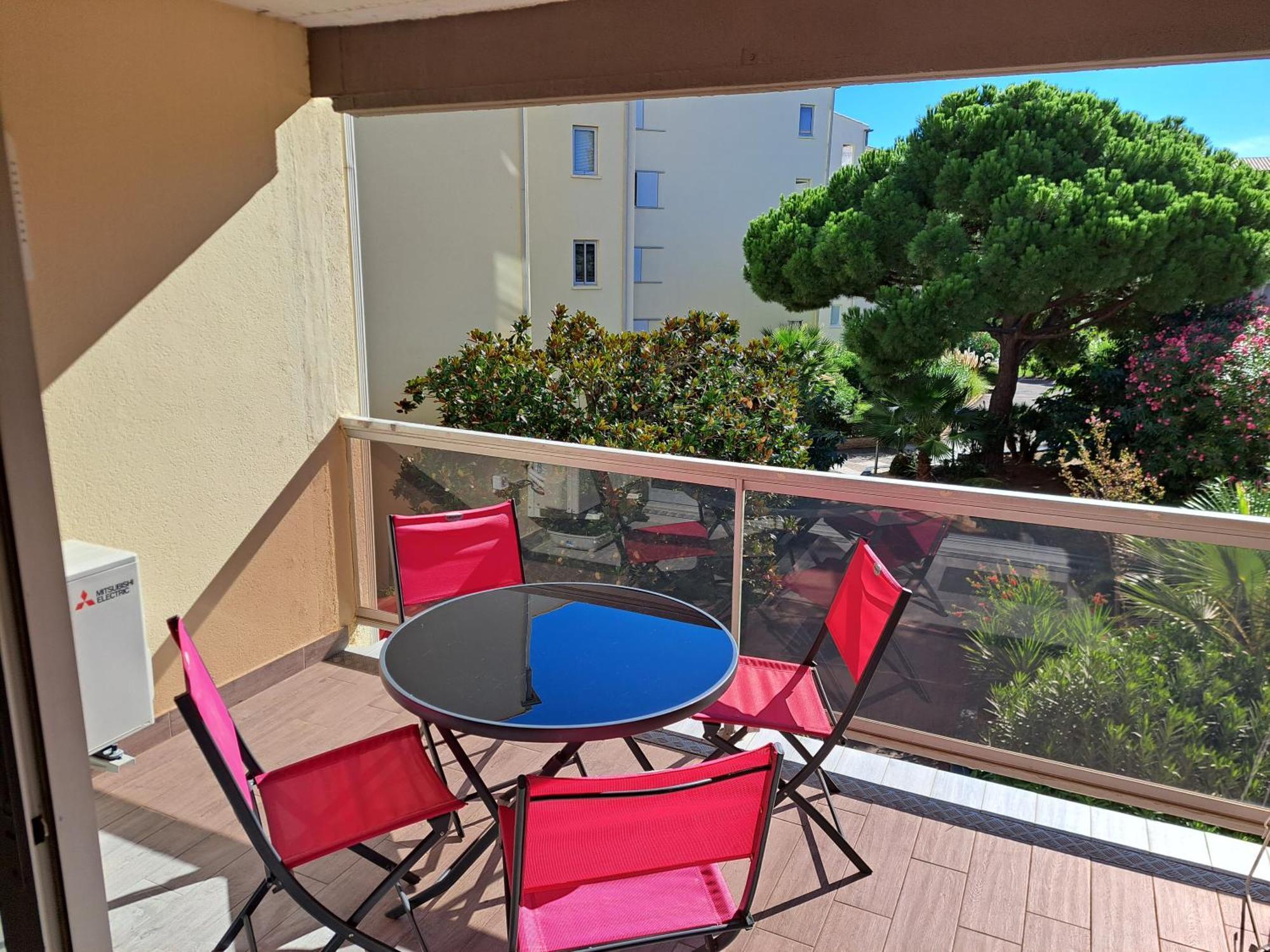 Helios 32, T2 Climatise, Parking, 500M Plage Agde Exterior photo